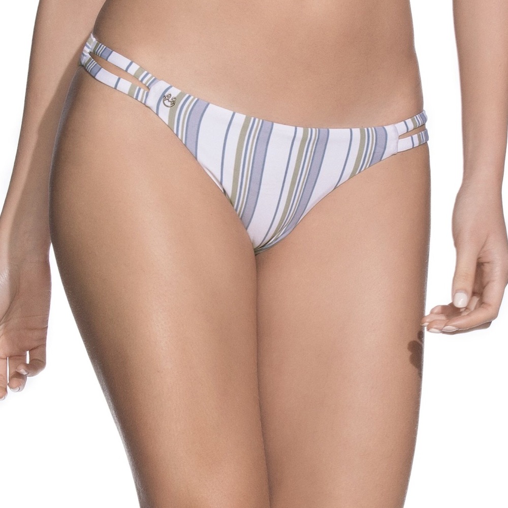 Maaji NWT Swim Bottoms Reversible Skyline Lovely